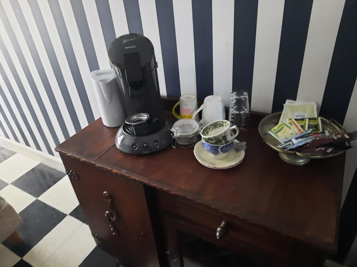 De Snoeperij Bed & Breakfast Dirksland Екстериор снимка