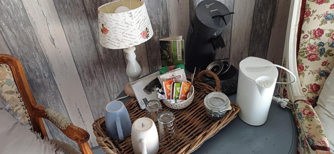 De Snoeperij Bed & Breakfast Dirksland Екстериор снимка