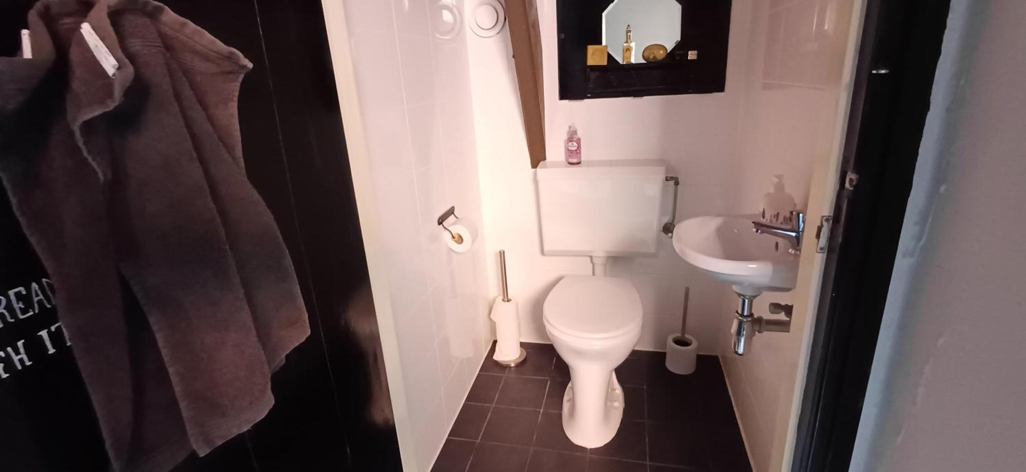 De Snoeperij Bed & Breakfast Dirksland Екстериор снимка