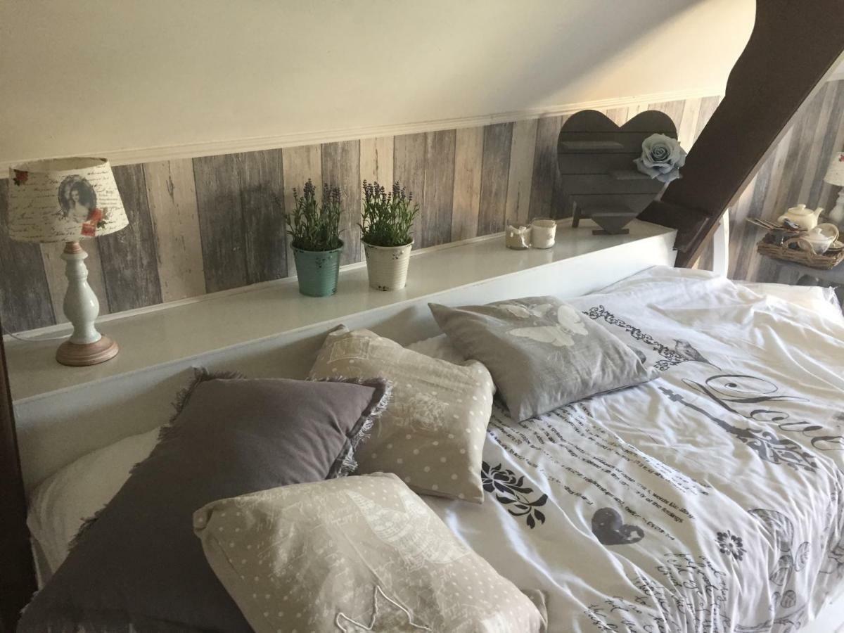 De Snoeperij Bed & Breakfast Dirksland Екстериор снимка